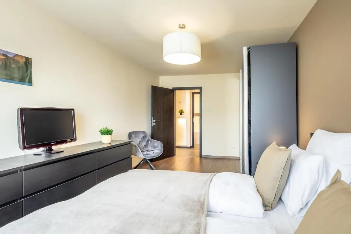 Cozy Quiet Apartment With A Balcony 부다페스트 헝가리