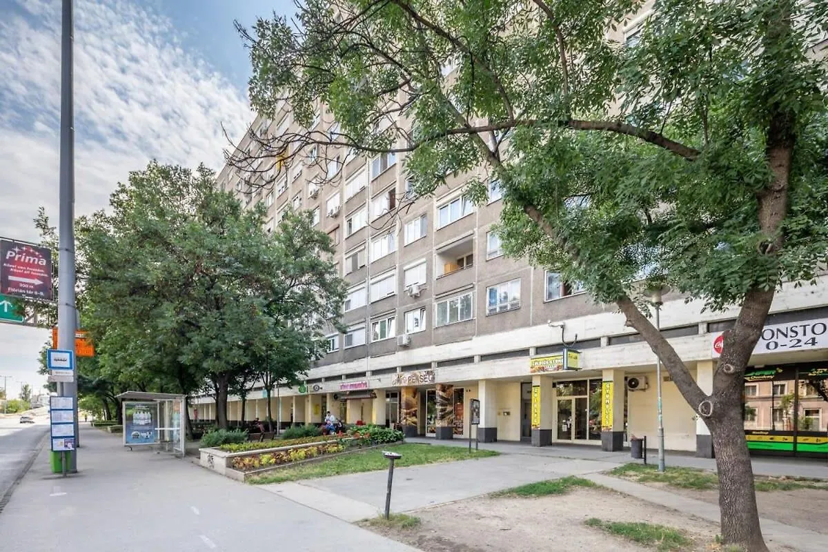 Cozy Quiet Apartment With A Balcony 부다페스트 헝가리
