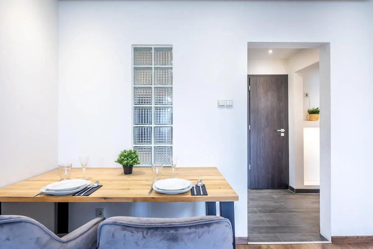 Cozy Quiet Apartment With A Balcony Budapest Hungary